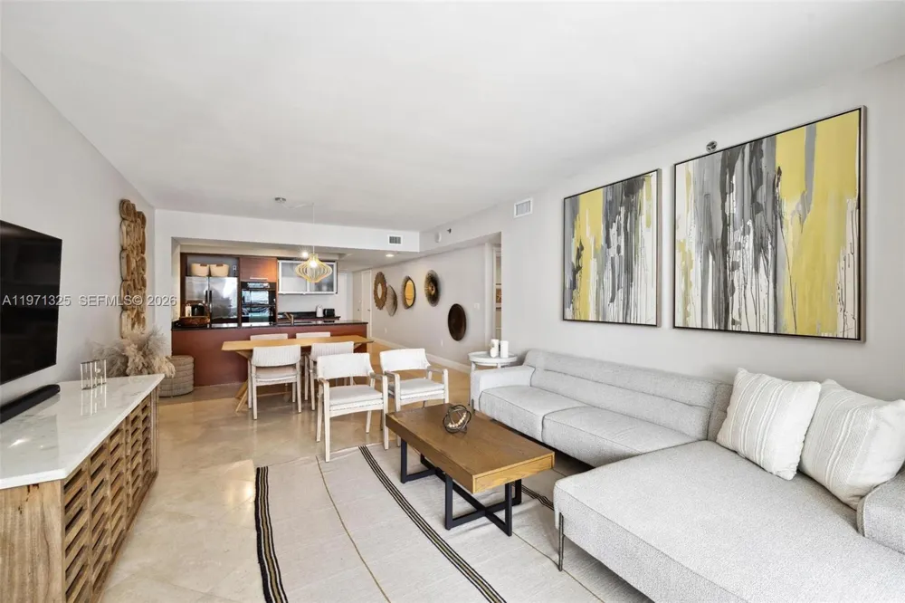 1830 S OCEAN DR #2811 Hallandale Beach, FL 33009
