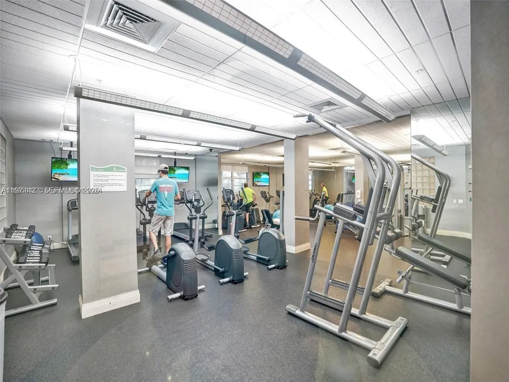 3901 S Ocean Dr #3C Hollywood, FL 33019
