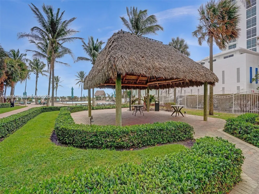 3901 S Ocean Dr #3C Hollywood, FL 33019