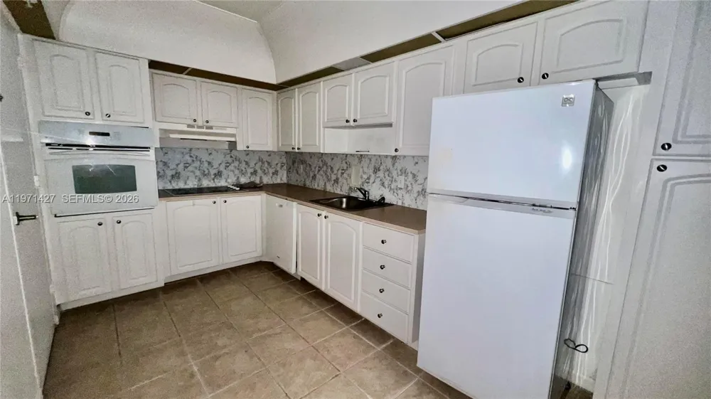 3901 S Ocean Dr #3C Hollywood, FL 33019