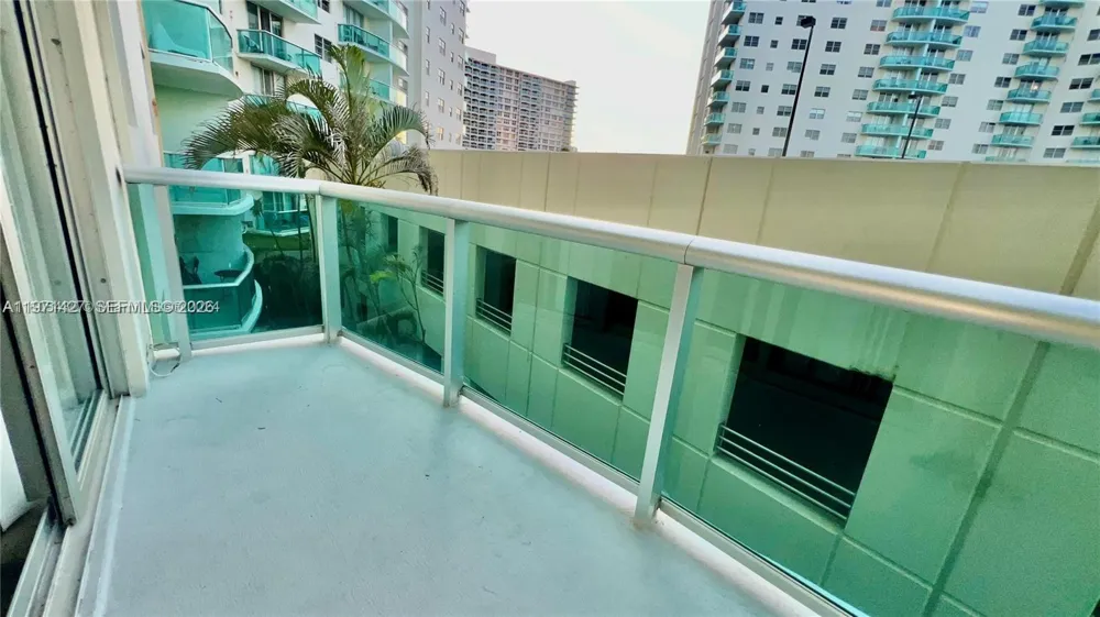 3901 S Ocean Dr #3C Hollywood, FL 33019