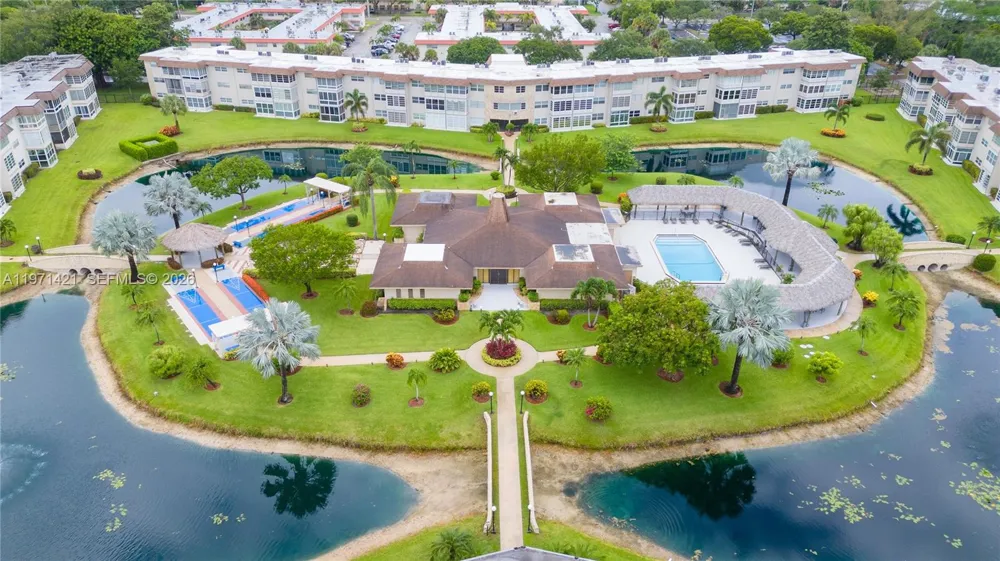 5003 NW 35th St #405 Lauderdale Lakes, FL 33319