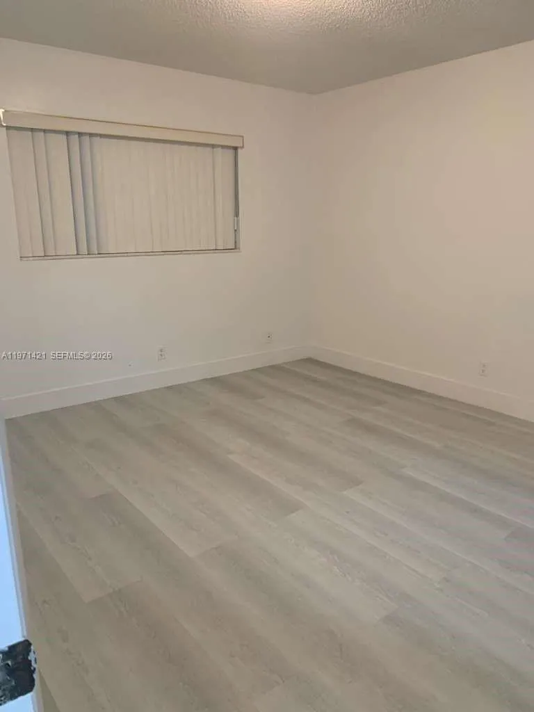 5003 NW 35th St #405 Lauderdale Lakes, FL 33319