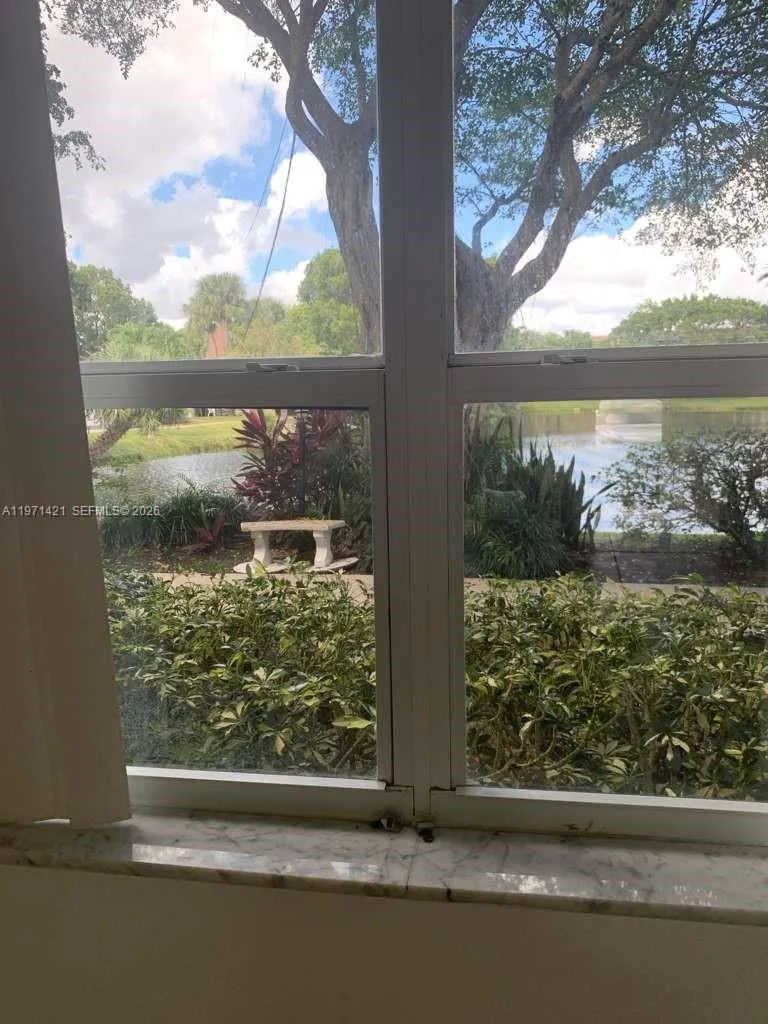 5003 NW 35th St #405 Lauderdale Lakes, FL 33319