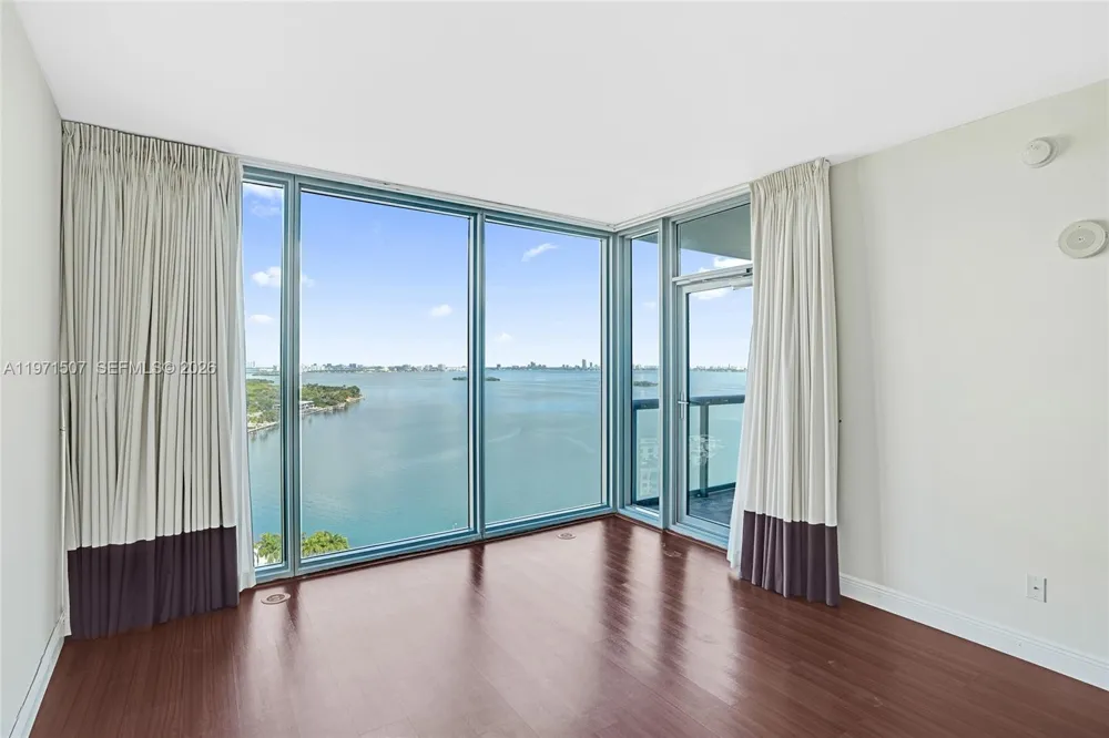 601 NE 36th St #1908 Miami, FL 33137