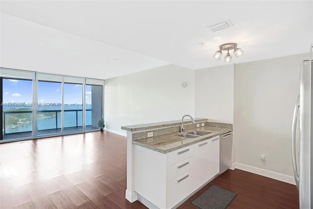 601 NE 36th St #1908 Miami, FL 33137