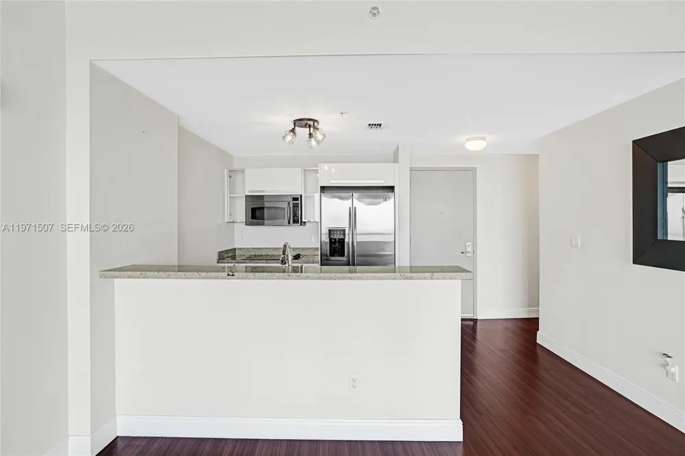 601 NE 36th St #1908 Miami, FL 33137