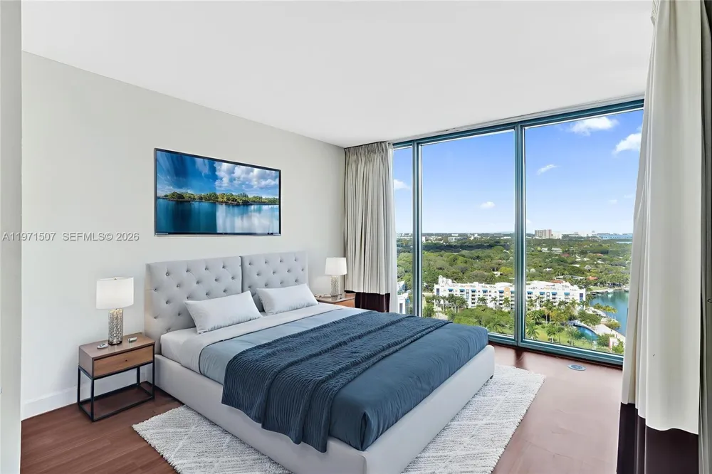 601 NE 36th St #1908 Miami, FL 33137