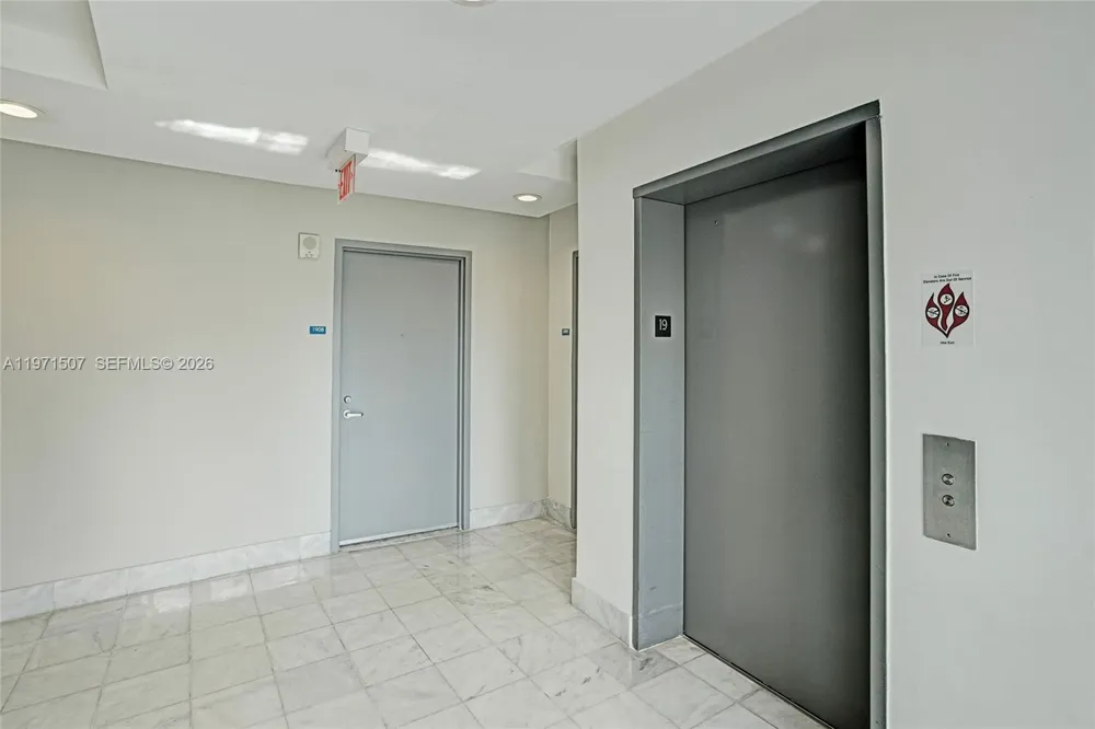 601 NE 36th St #1908 Miami, FL 33137