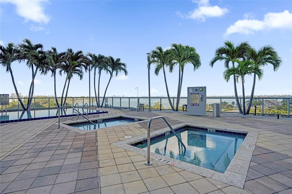 601 NE 36th St #1908 Miami, FL 33137