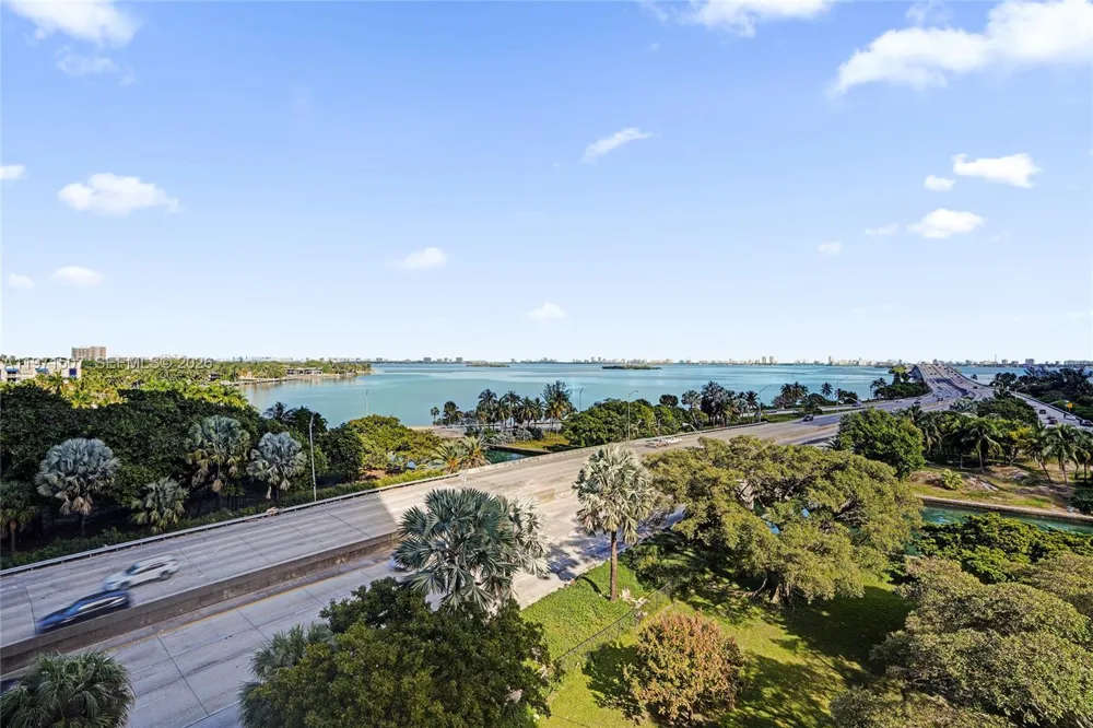 601 NE 36th St #1908 Miami, FL 33137