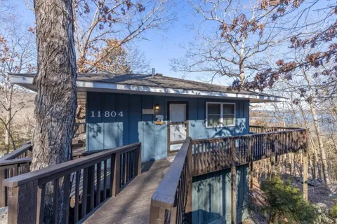 11804 Dogwood Drive