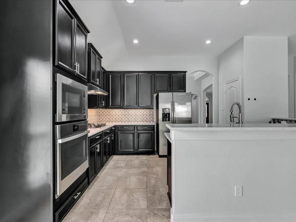 6302 Fisher Reef Drive Beach City, TX 77523