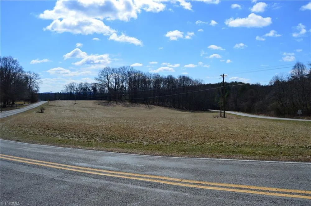 100-186 Jessup Grove Church Road #3.9 +/- AC tract Pilot Mountain, NC 27041