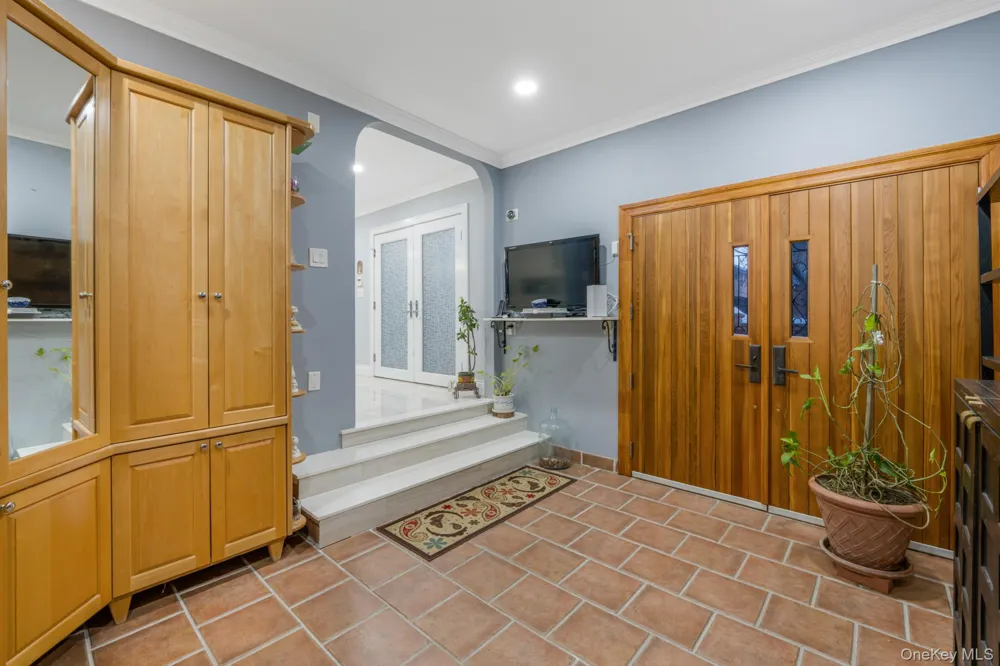 6372 74th Street Middle Village, NY 11379