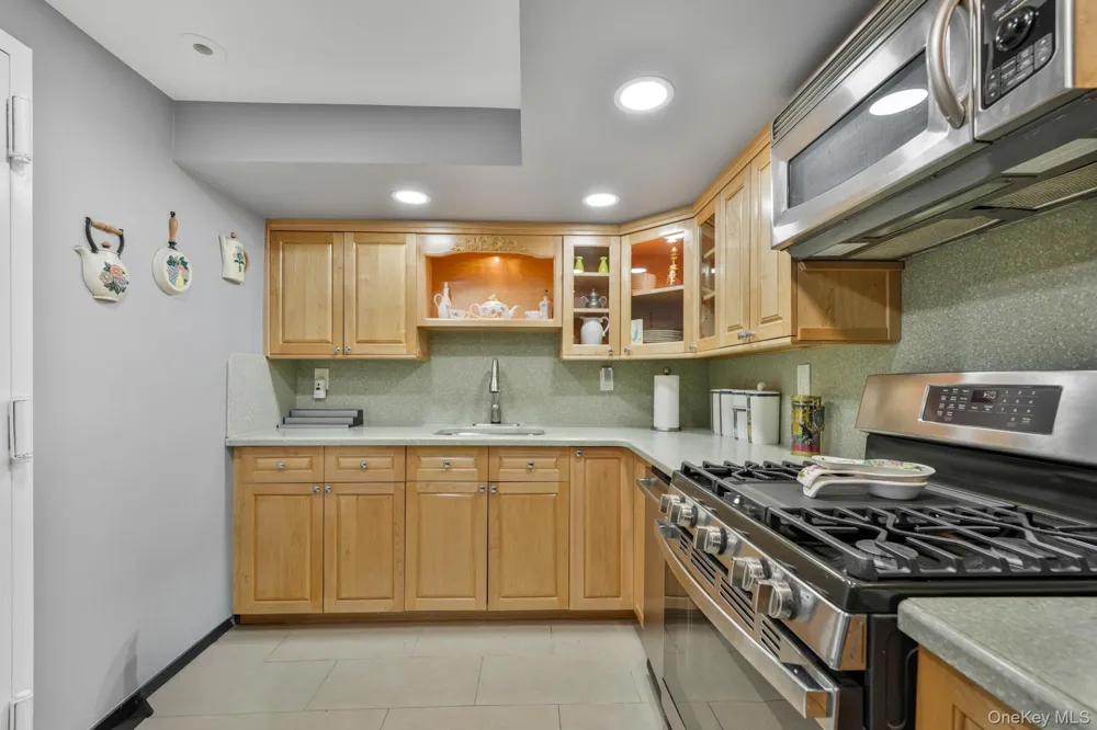 6372 74th Street Middle Village, NY 11379