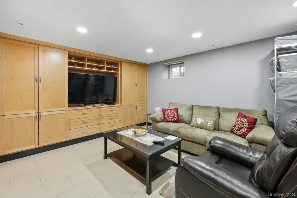 6372 74th Street Middle Village, NY 11379