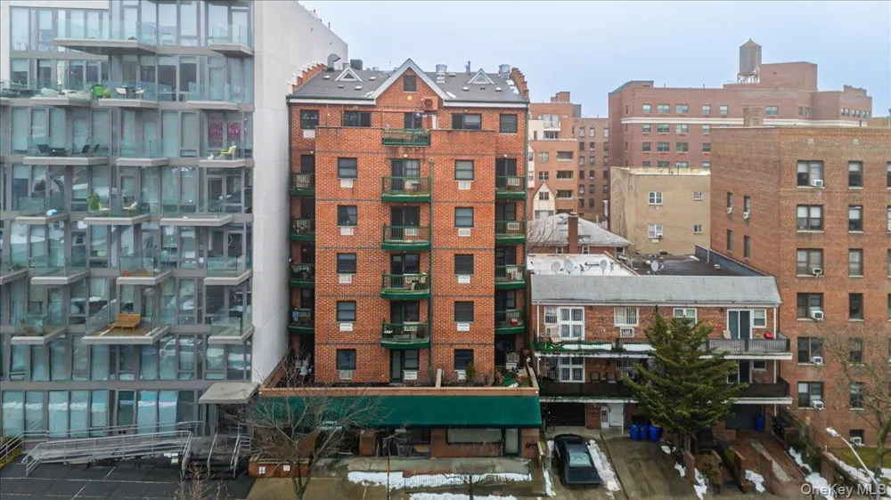 83-71 116th Street #4B Kew Gardens, NY 11418