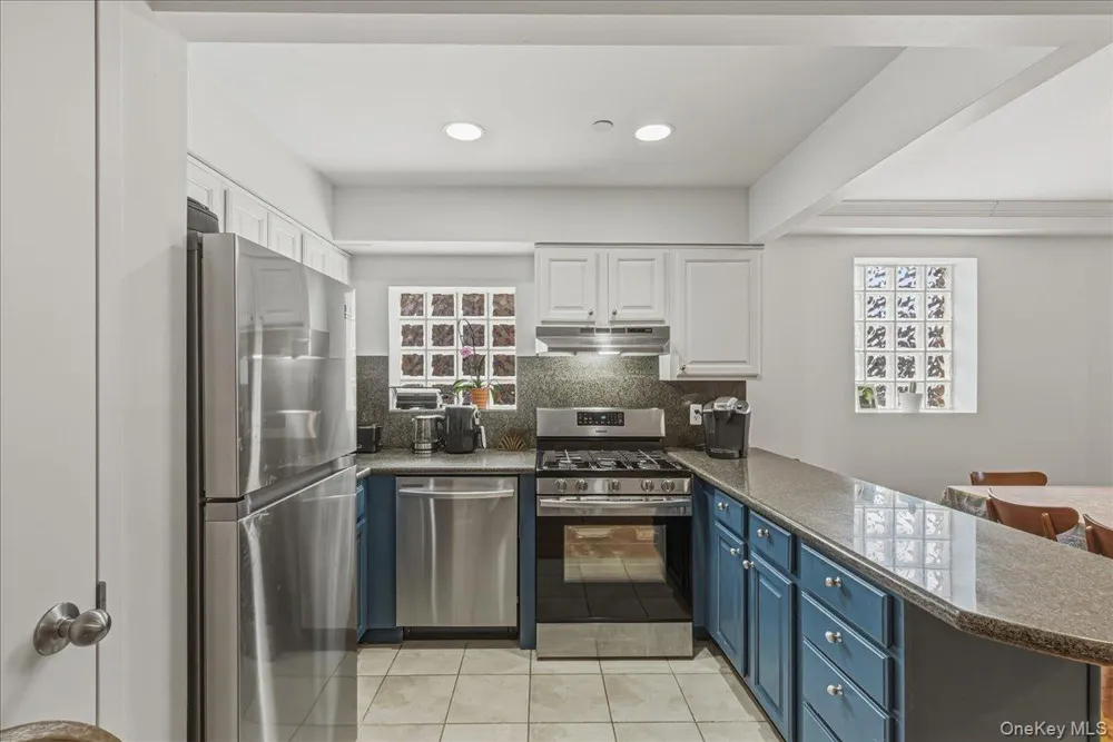 83-71 116th Street #4B Kew Gardens, NY 11418
