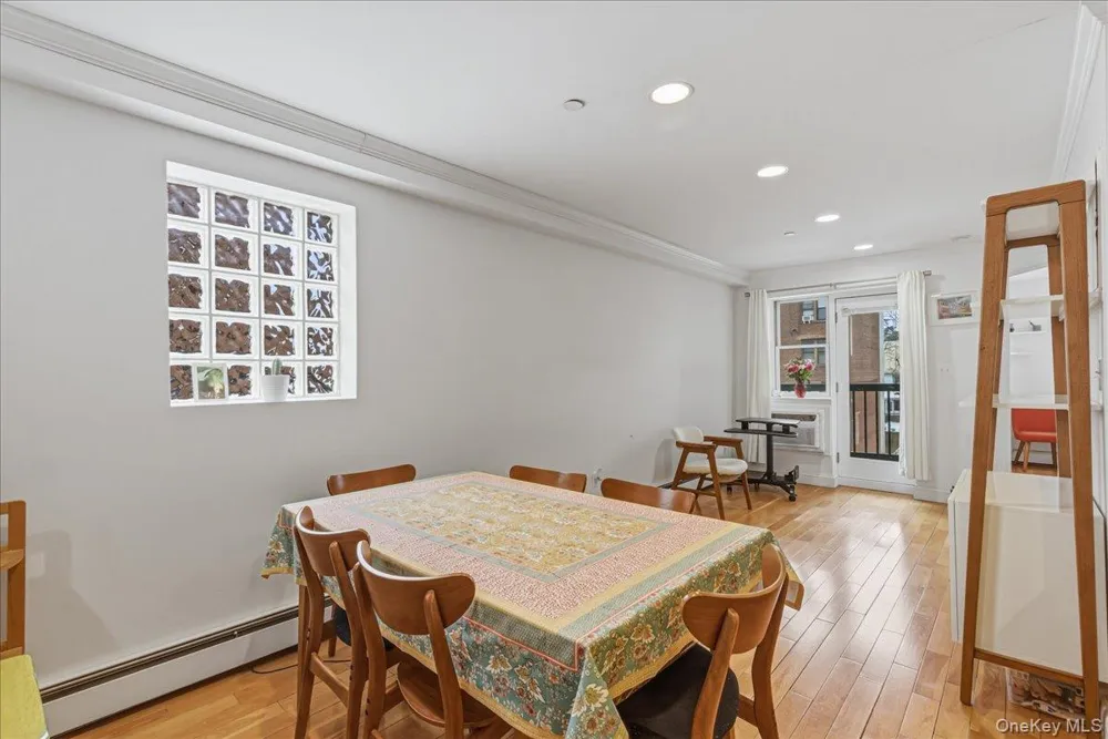 83-71 116th Street #4B Kew Gardens, NY 11418