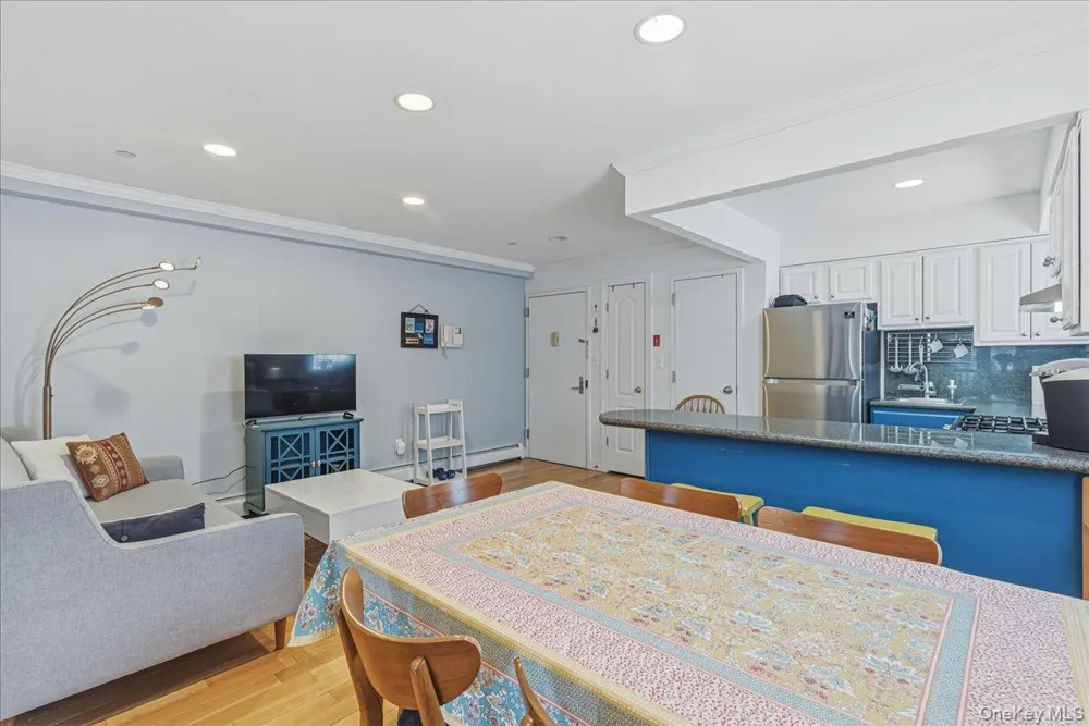 83-71 116th Street #4B Kew Gardens, NY 11418