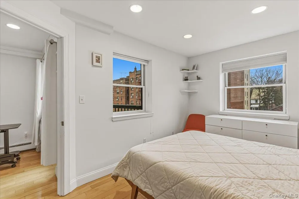 83-71 116th Street #4B Kew Gardens, NY 11418