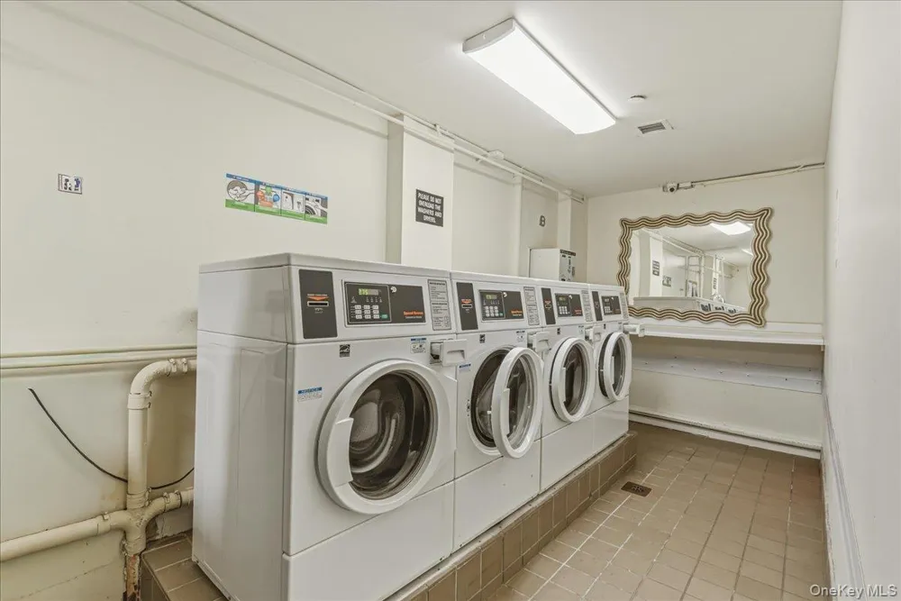 83-71 116th Street #4B Kew Gardens, NY 11418