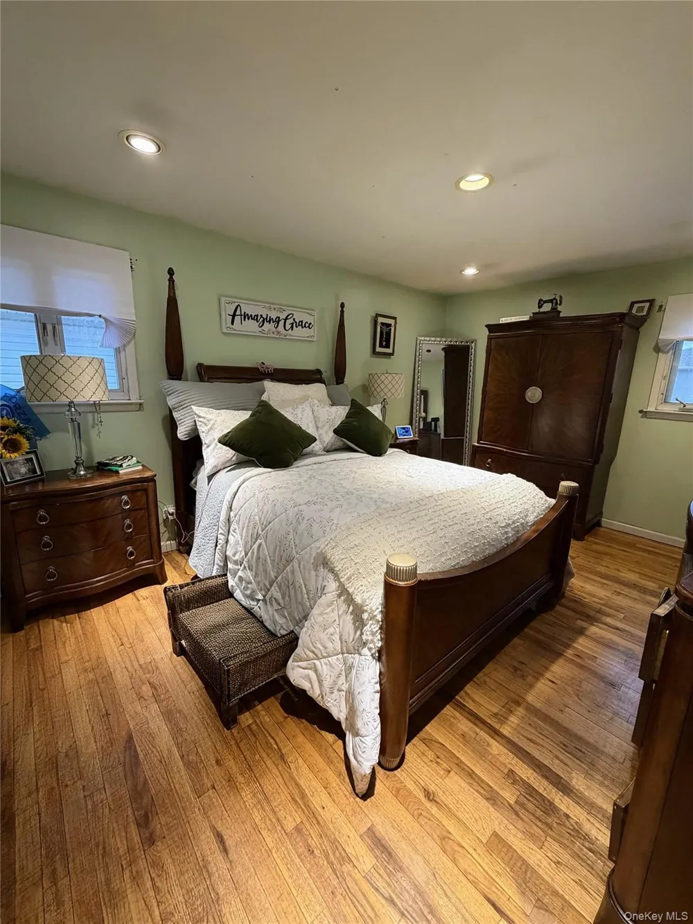 15936 88th Street Howard Beach, NY 11414
