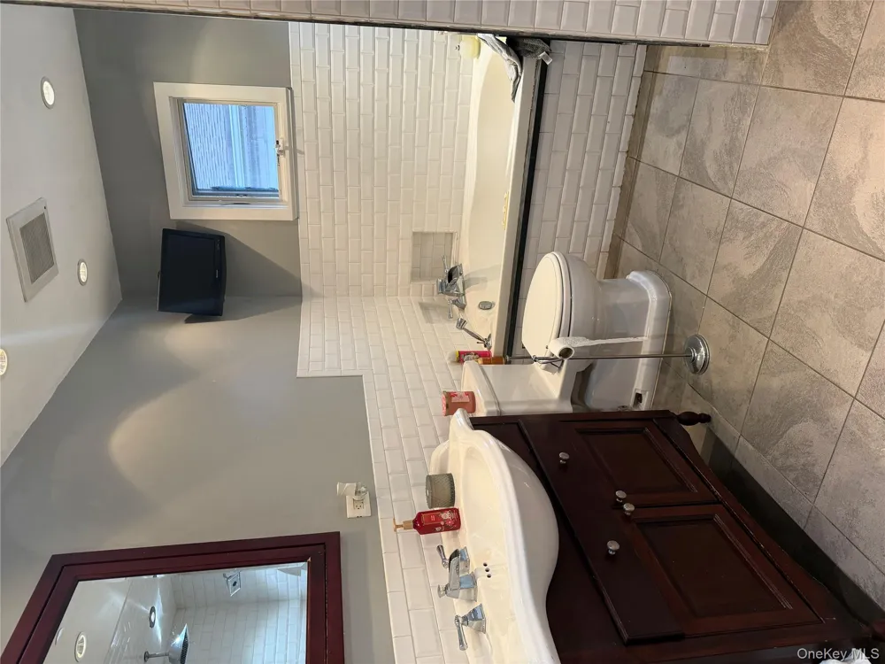 15936 88th Street Howard Beach, NY 11414