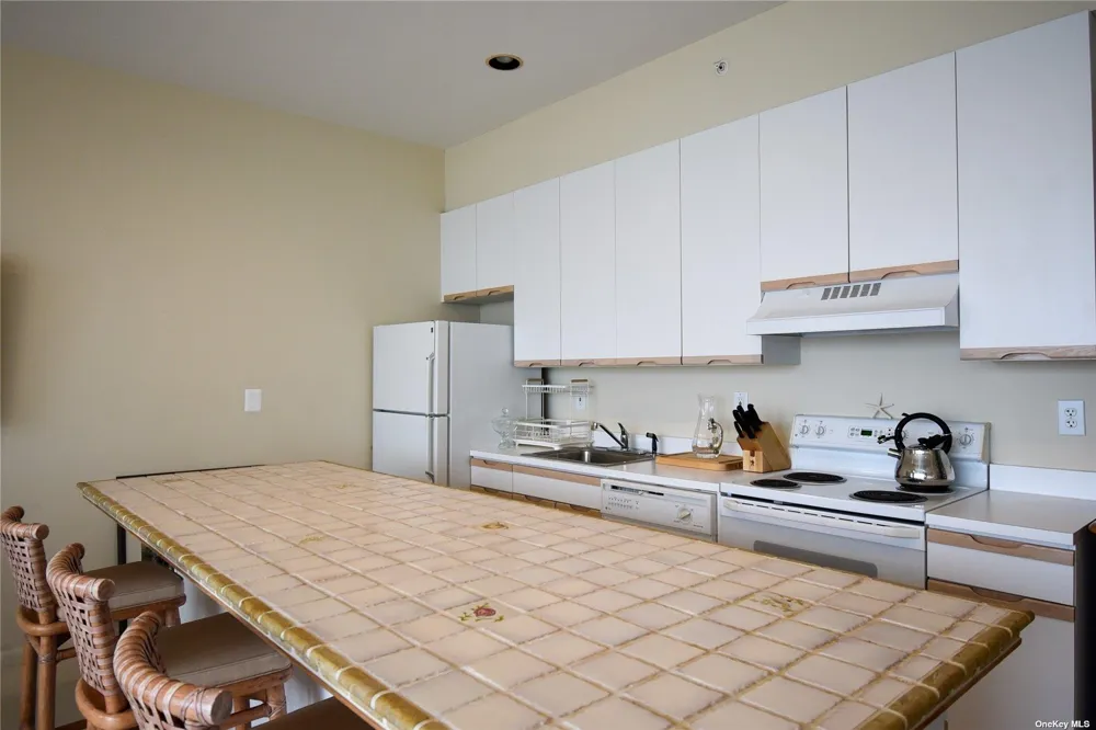 256 Dune Westhampton Beach, NY 11978
