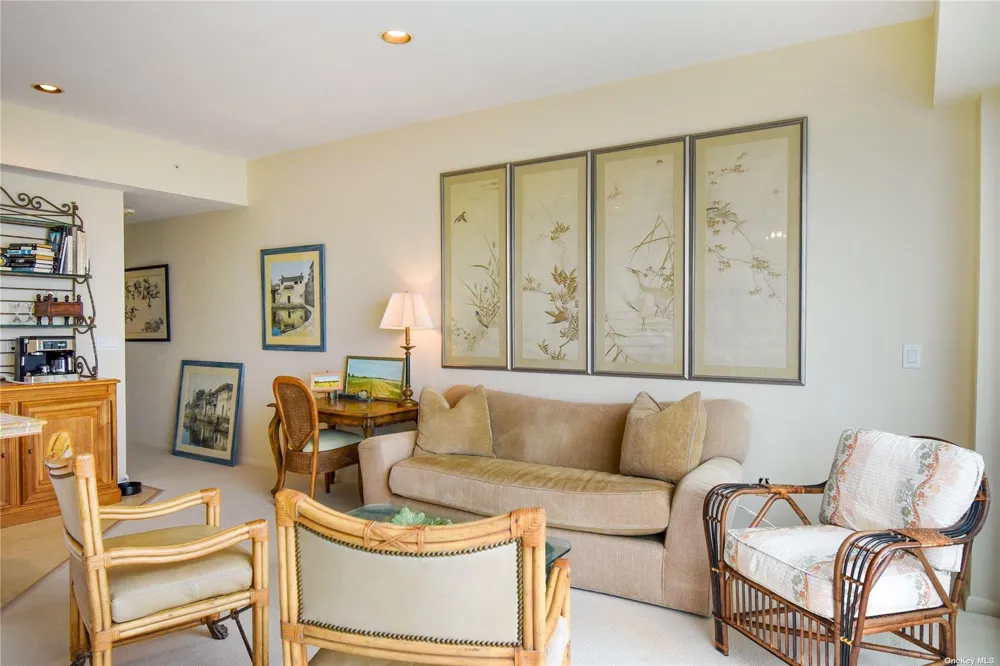 256 Dune Westhampton Beach, NY 11978