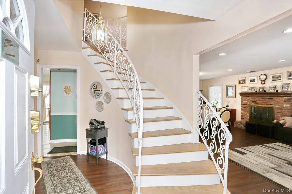 277 Saddle River Road Airmont, NY 10952