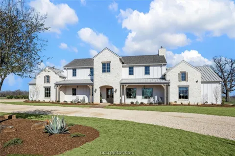 5655 Brazos Bow Way