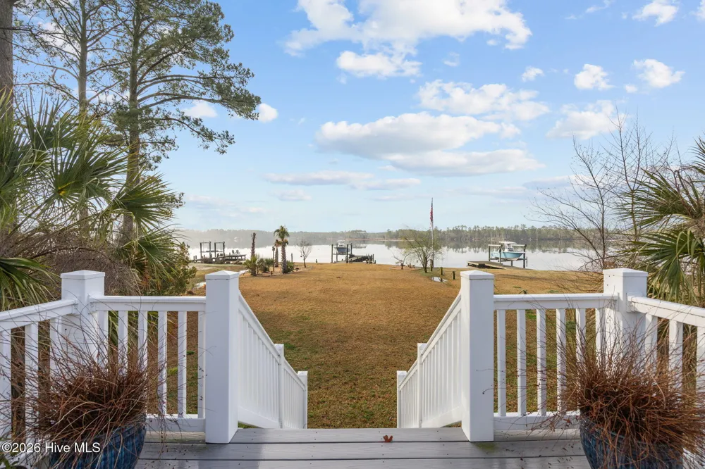 125 Topping Lane Belhaven, NC 27810