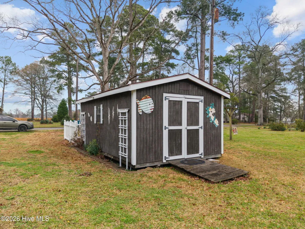 125 Topping Lane Belhaven, NC 27810