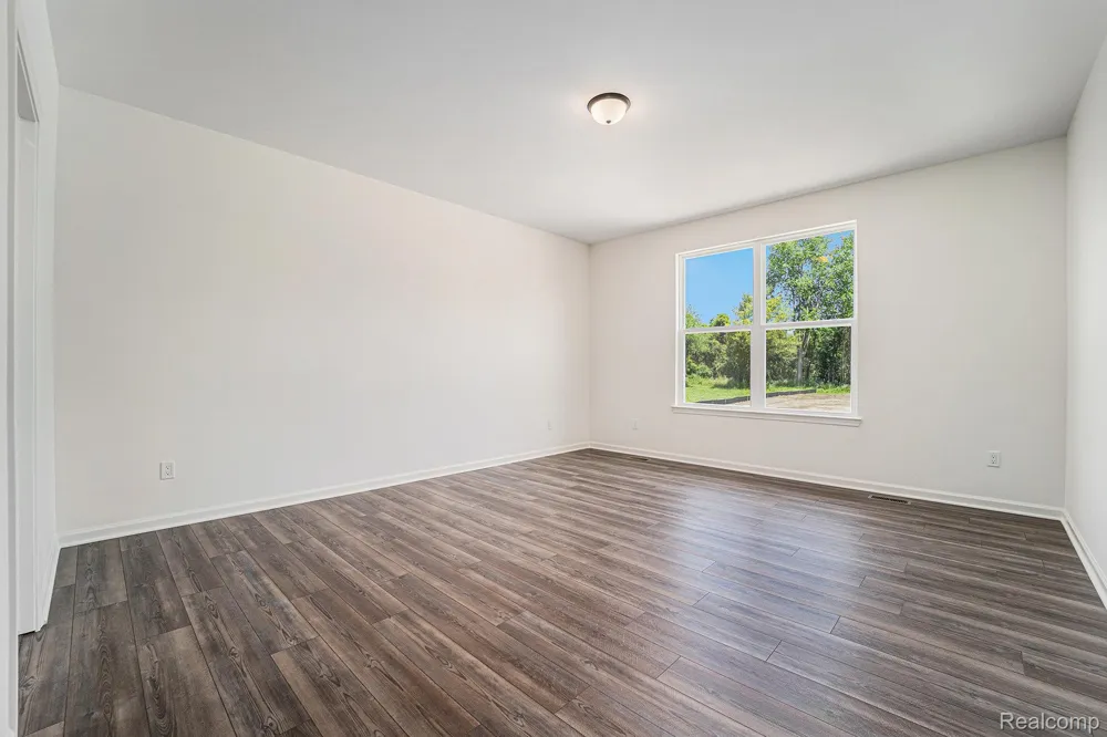 7557 Orchard Lane Washington Township, MI 48095