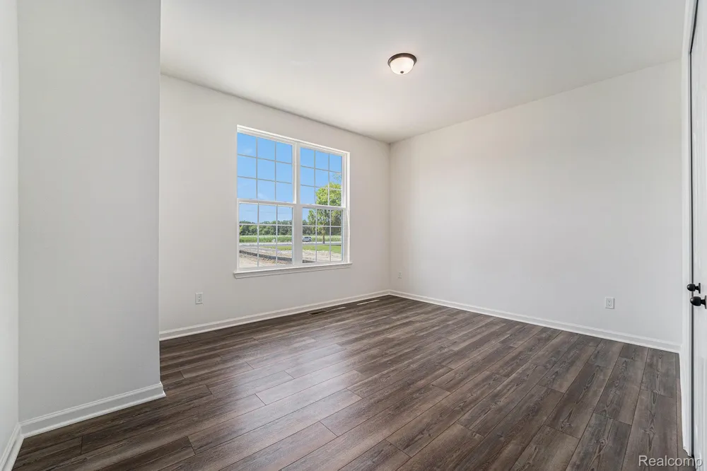 7557 Orchard Lane Washington Township, MI 48095
