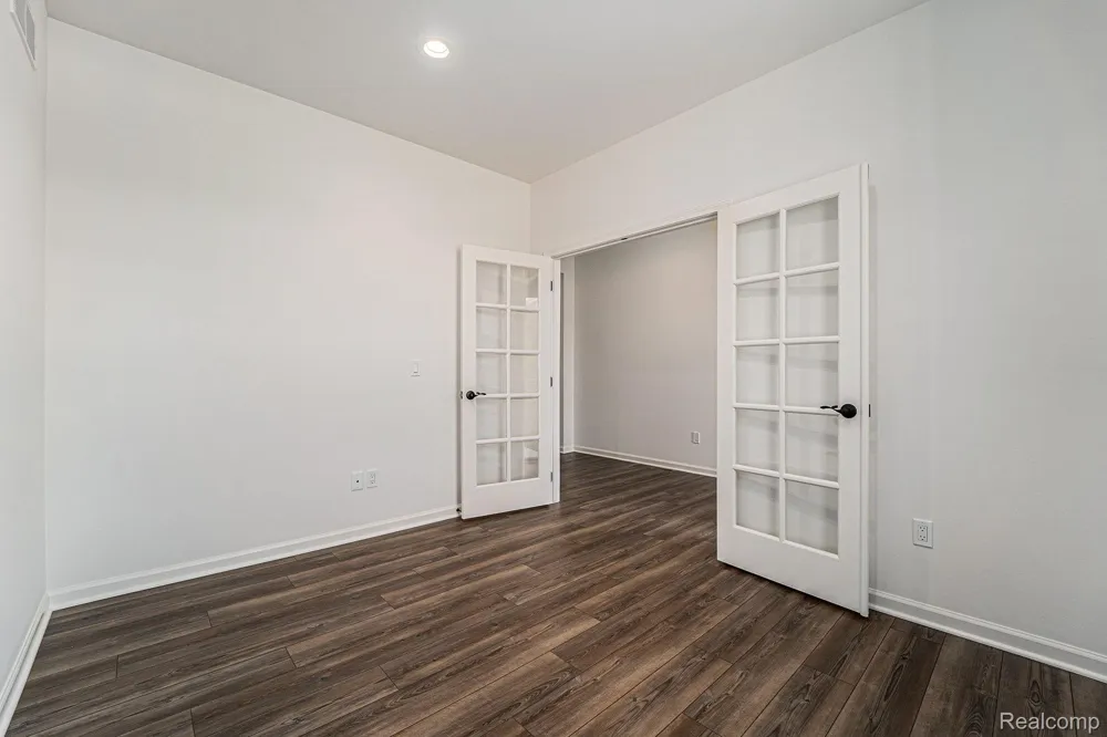 7557 Orchard Lane Washington Township, MI 48095
