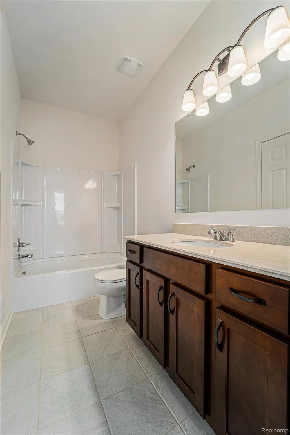 7557 Orchard Lane Washington Township, MI 48095