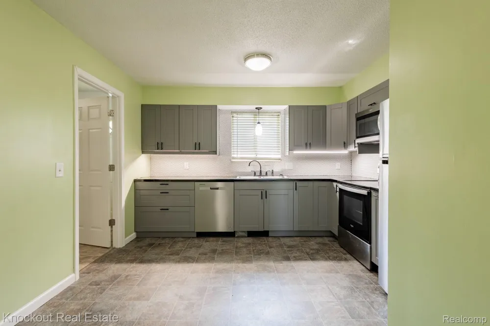 3782 Egan Street Bridgeport Charter Township, MI 48601