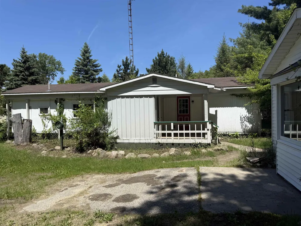 8923 SE Torch Lake Drive Helena Township, MI 49612