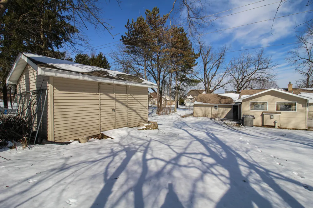 8077 W Q AVENUE Texas Charter Township, MI 49009