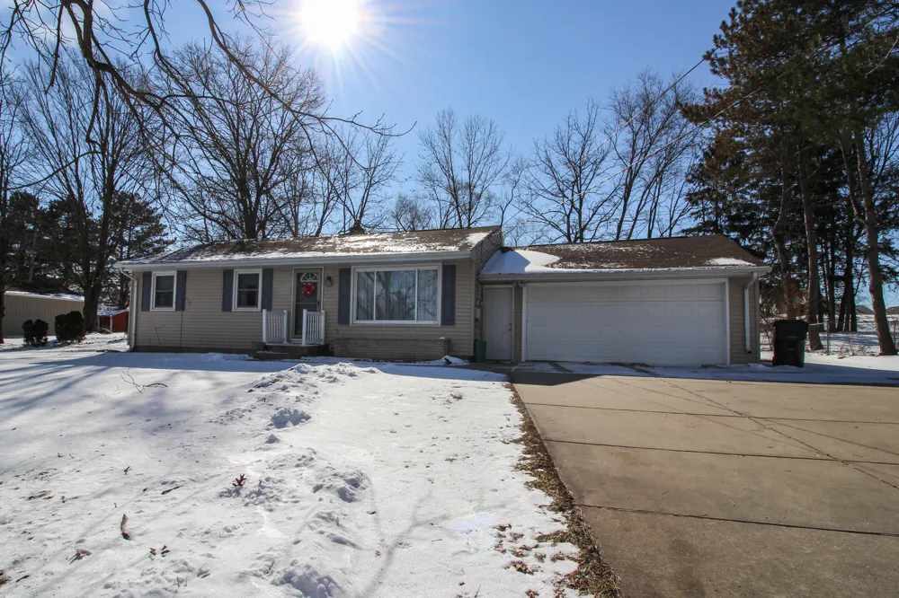 8077 W Q AVENUE Texas Charter Township, MI 49009