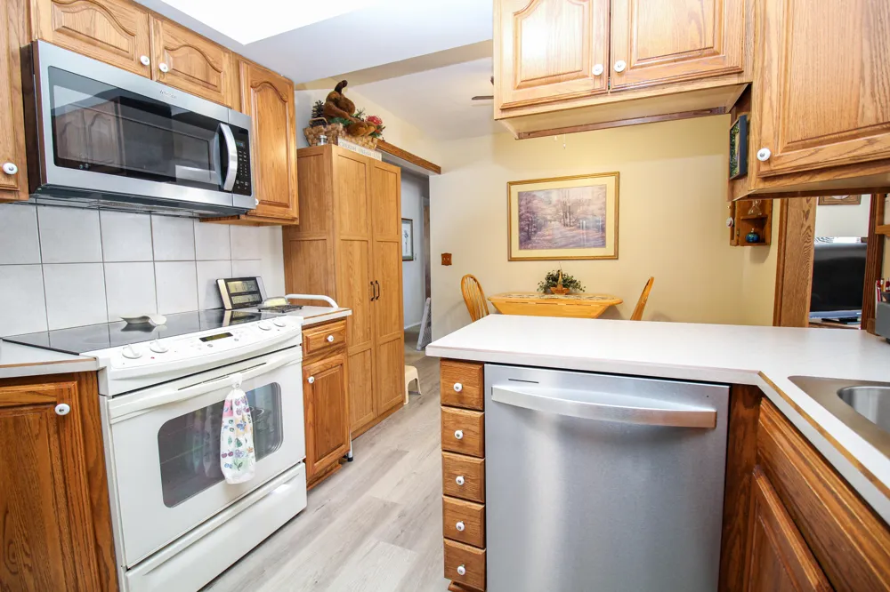 8077 W Q AVENUE Texas Charter Township, MI 49009