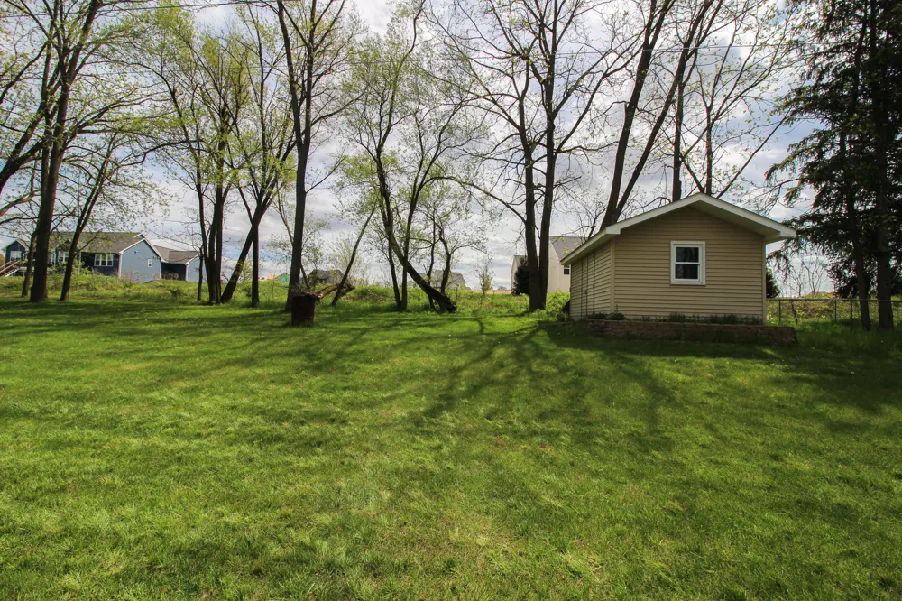 8077 W Q AVENUE Texas Charter Township, MI 49009