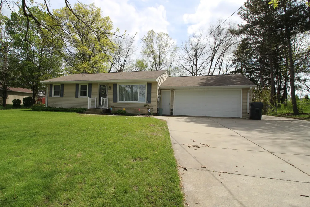 8077 W Q AVENUE Texas Charter Township, MI 49009