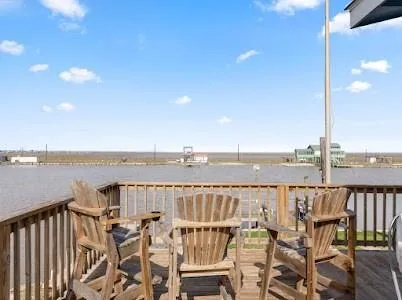 501 Cr 230 Sargent, TX 77414