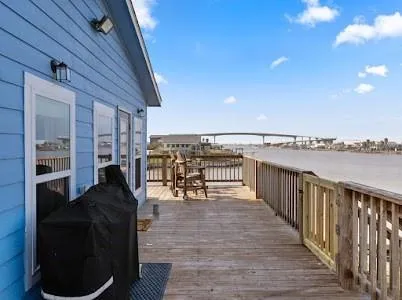 501 Cr 230 Sargent, TX 77414