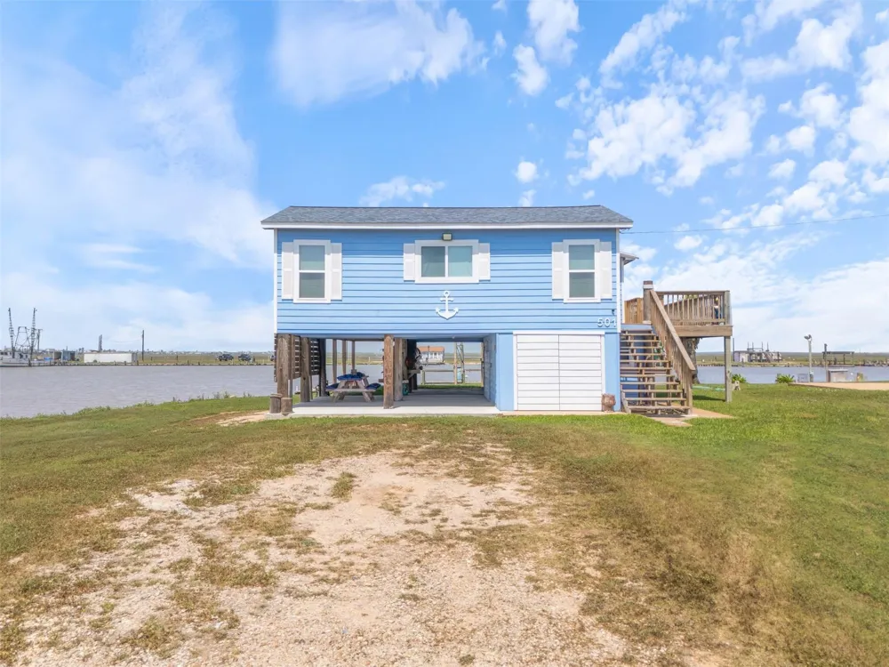 501 Cr 230 Sargent, TX 77414