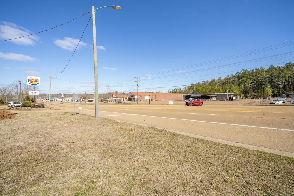 0 MULBERRY AVE Selmer, TN 38375